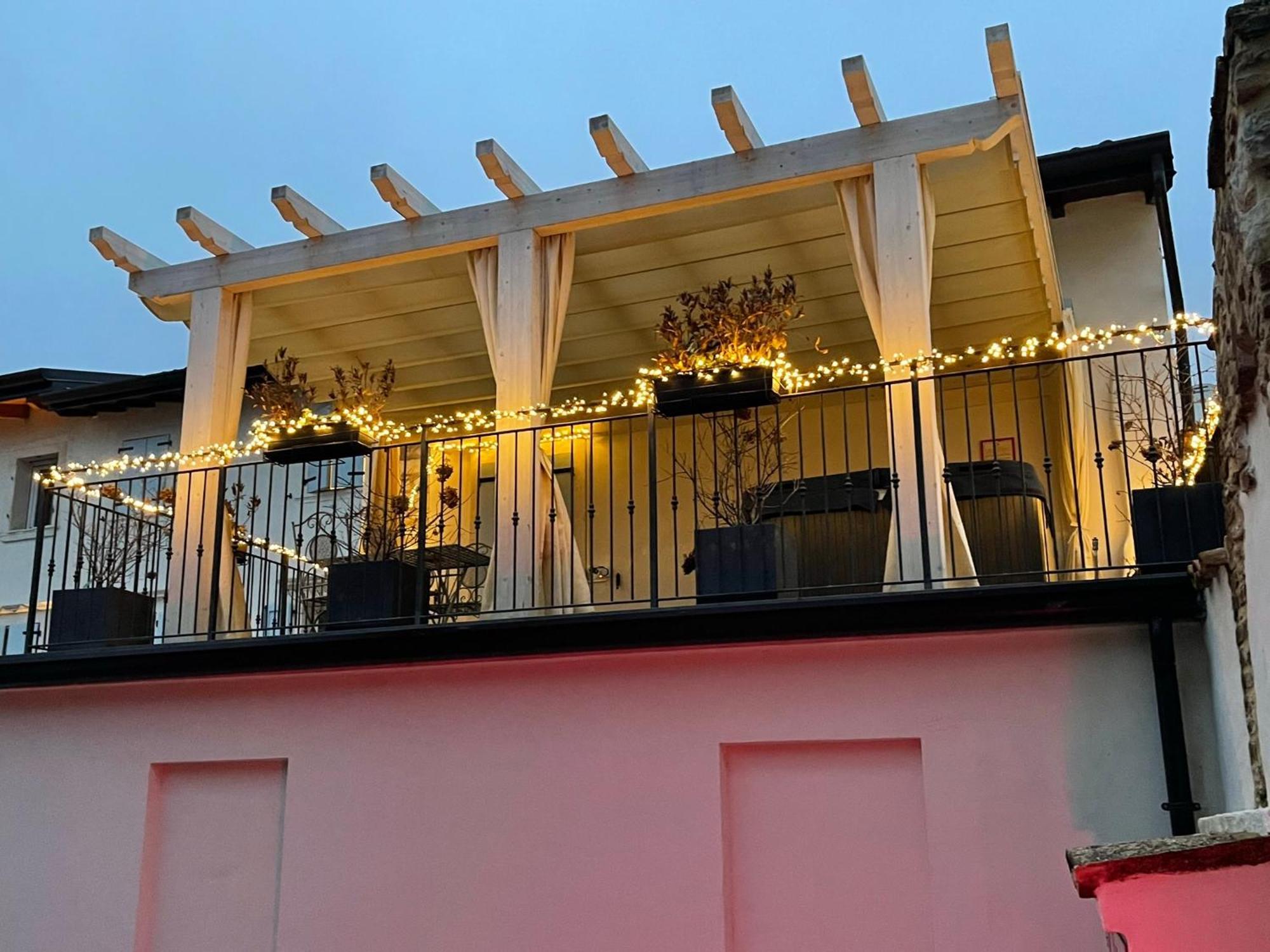 Dimora Di Charme Rooms & Apartments Peschiera del Garda Exterior foto
